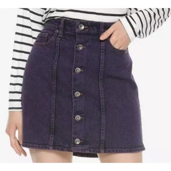 Hot Topic Women Large Purple Tinted Acid Wash Button Front Denim Skirt - Picture 2 of 9